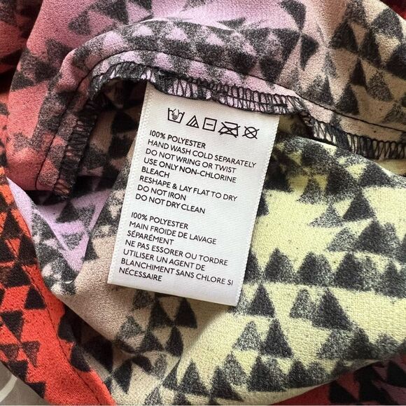 Silence + Noise Red Multicolor Patterned Shorts - Picture 8 of 8